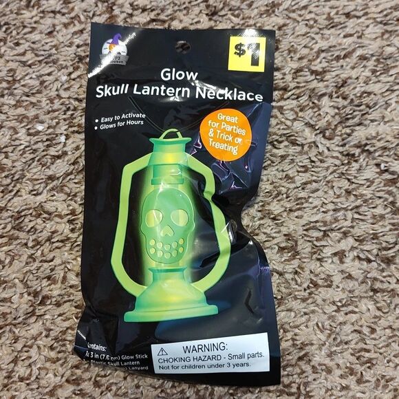 Lot of 52 Glow in the Dark, Glow Stick Holiday Party Jewelry Toys Rings Wand - Picture 4 of 16